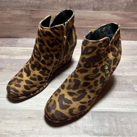 Leopard Print Wedge Ankle Boots 9M Fabric Upper Zip Closure RAMPAGE - Picture 3 of 9